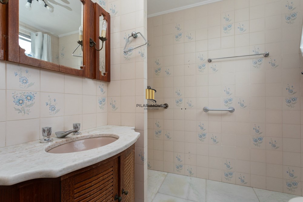 Cobertura 3 dormitórios no bairro Menino Deus