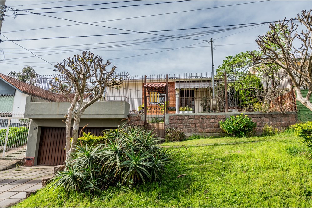 Casa de Condomínio 4 dormitórios no bairro Santa Tereza