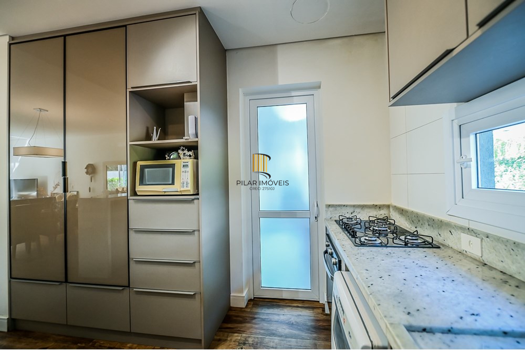 Casa de Condomínio 3 dormitórios no bairro Pedra Redonda