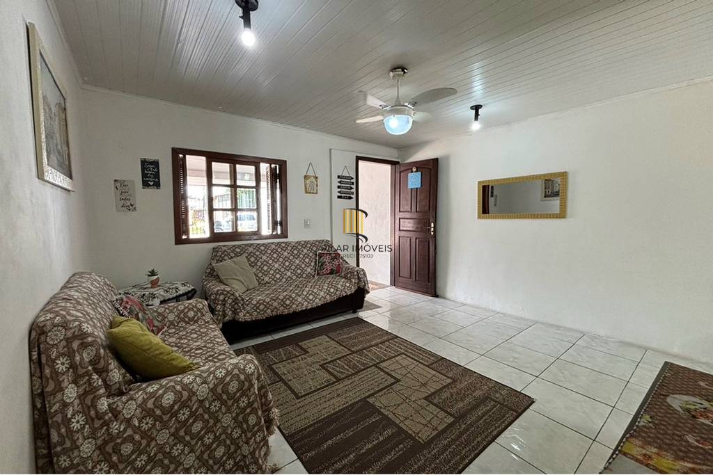 Casa 2 dormitórios no bairro Guajuviras