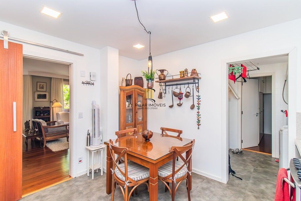 Apartamento 3 dormitórios no bairro Mont Serrat