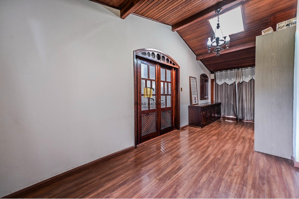 Casa de Condomínio 4 dormitórios no bairro Santa Tereza