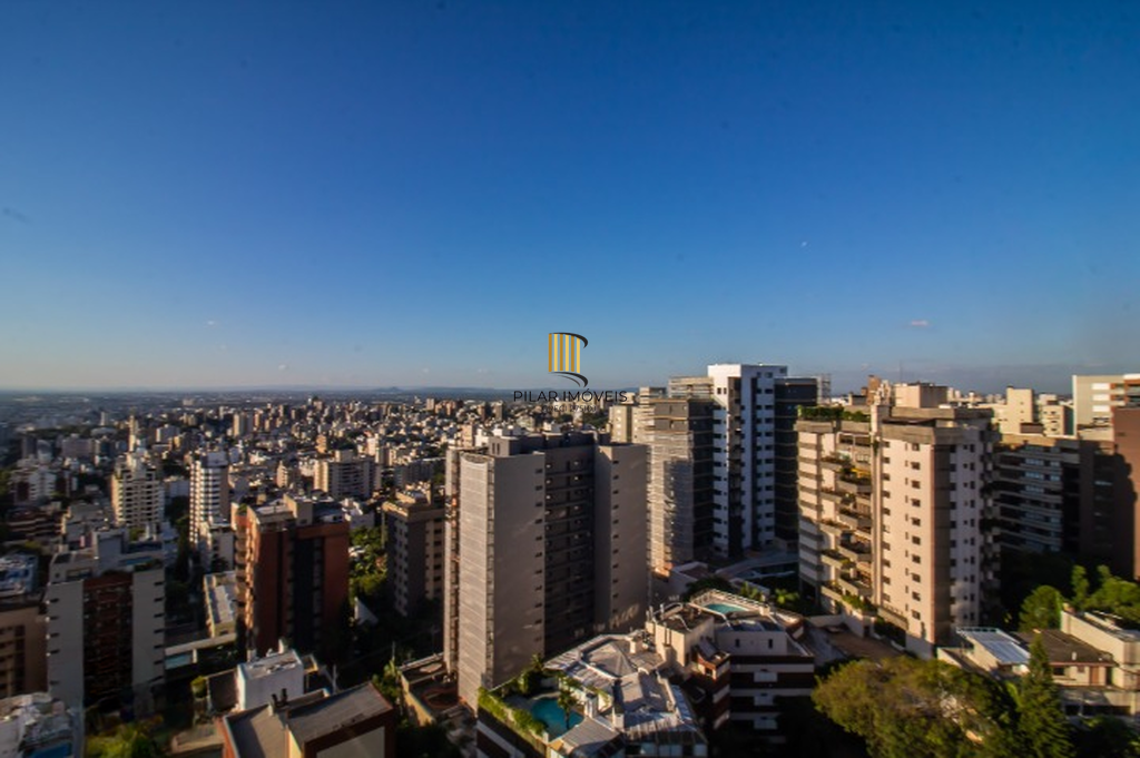 Triplex 3 dormitórios no bairro Bela Vista
