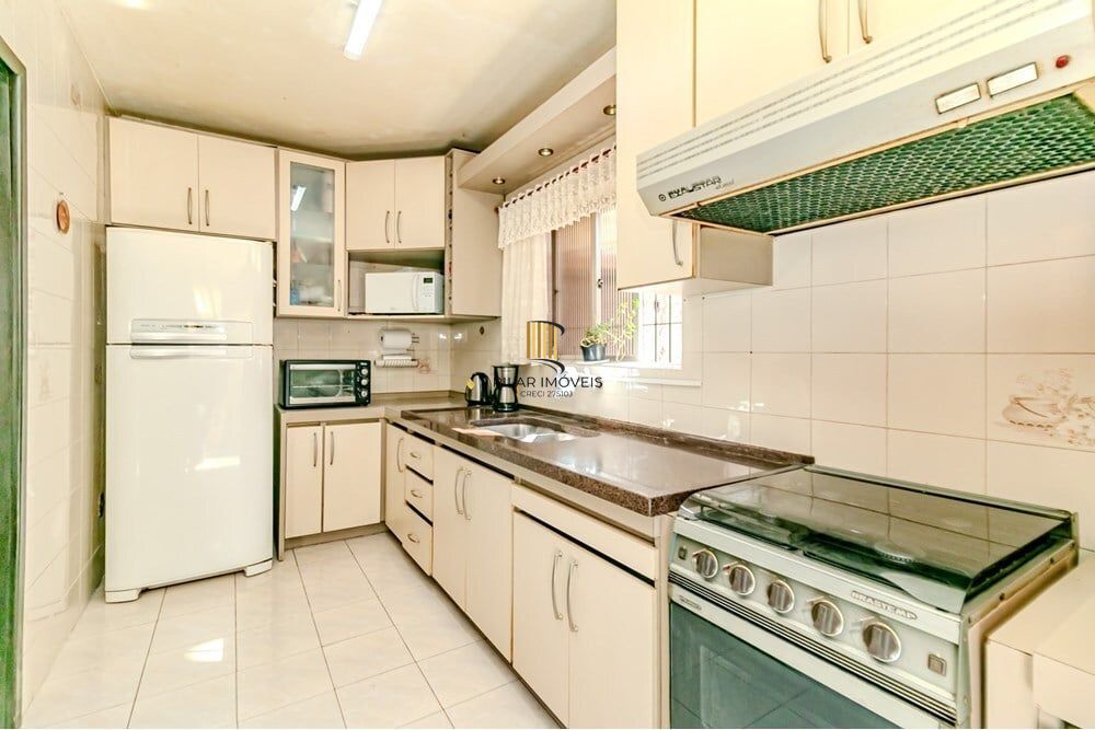 Casa 3 dormitórios no bairro Passo da Areia