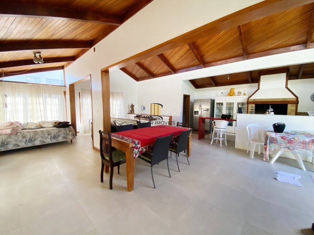 Casa 3 dormitórios no bairro Teresópolis