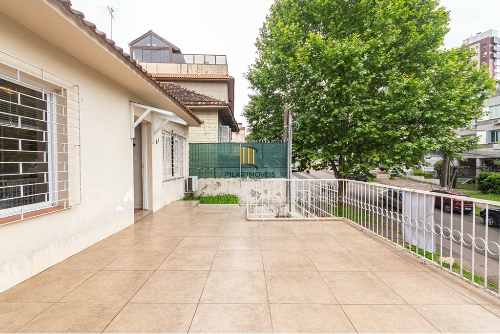 Casa 3 dormitórios no bairro Chácara das Pedras