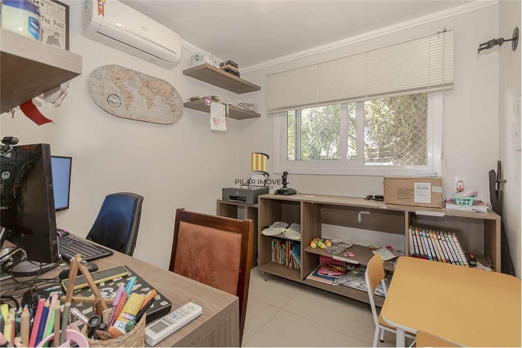 Casa 4 dormitórios no bairro Vila Assunção