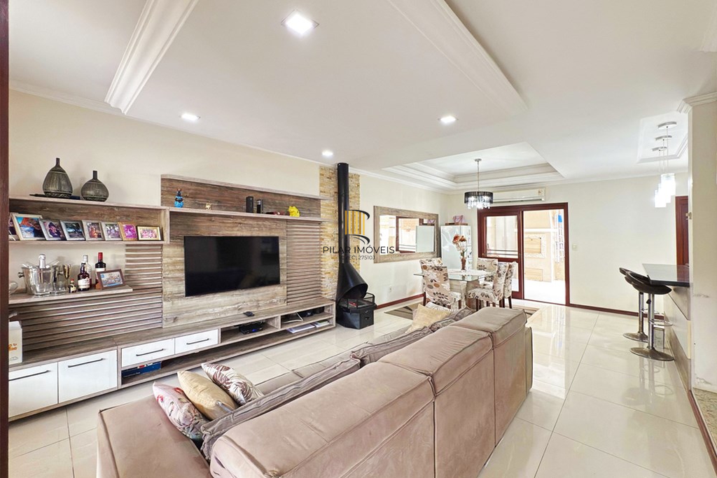 Casa de Condomínio 3 dormitórios no bairro Hípica