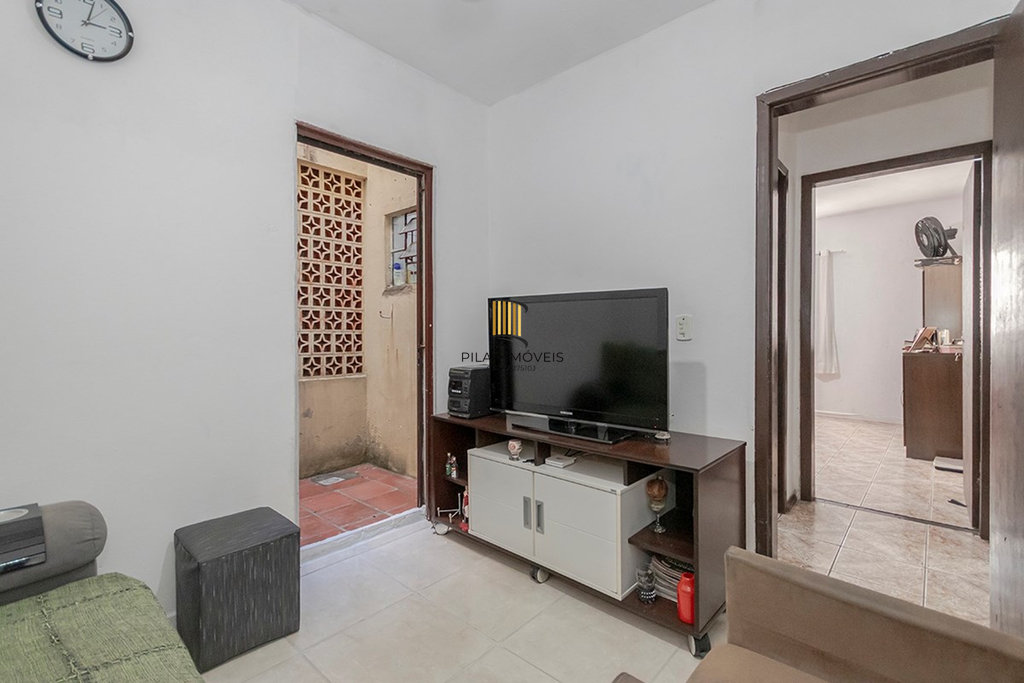 Casa 4 dormitórios no bairro Vila Nova
