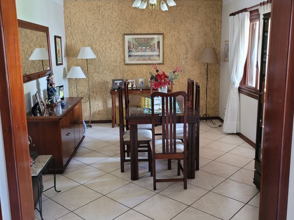 Casa 3 dormitórios no bairro Tristeza