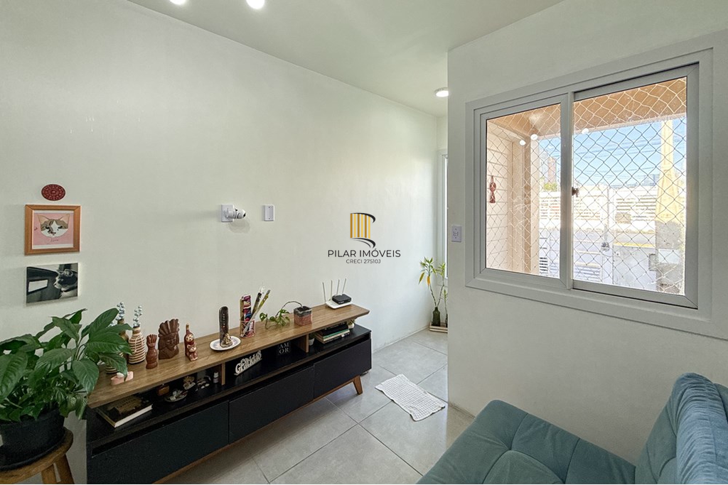Casa 2 dormitórios no bairro Olaria