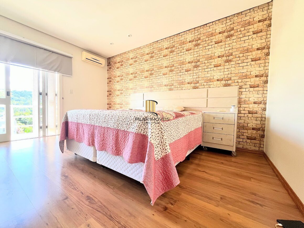 Casa de Condomínio 3 dormitórios no bairro Vila Nova