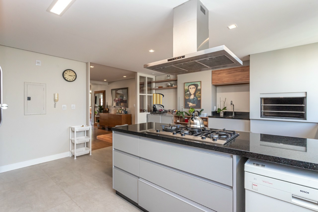 Apartamento 4 dormitórios no bairro Bela Vista