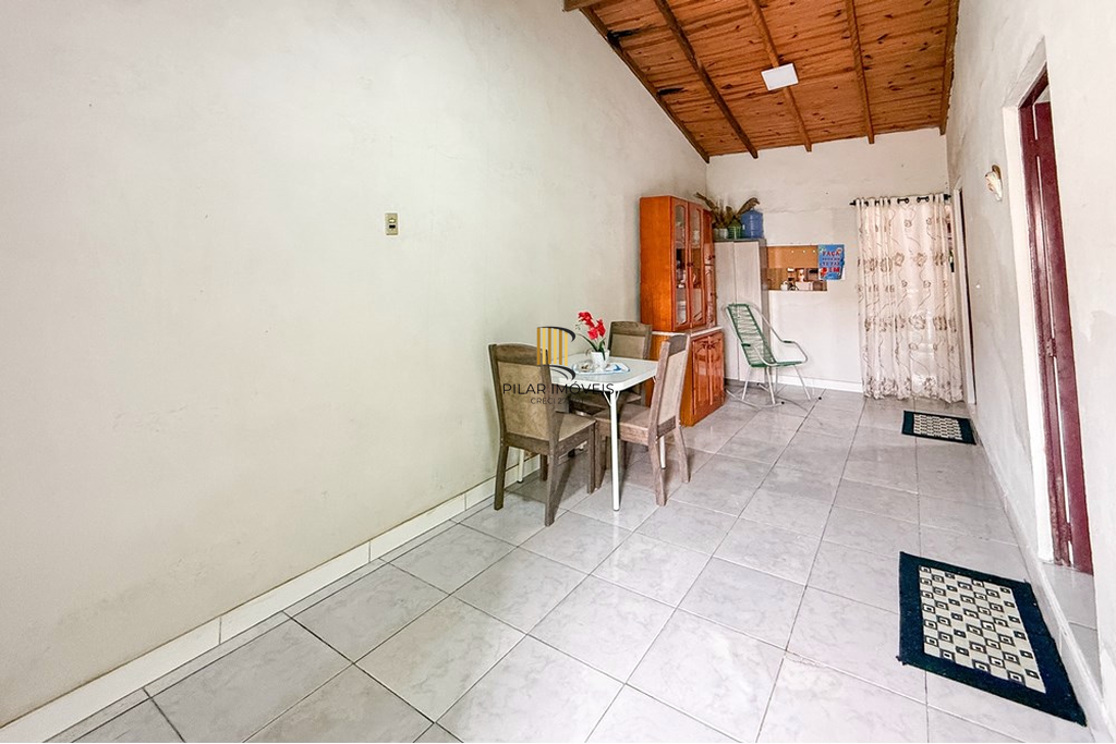 Casa 2 dormitórios no bairro Capão da Cruz