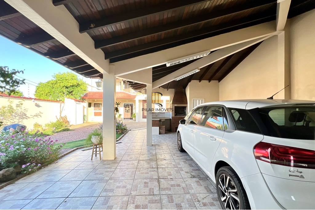 Casa 3 dormitórios no bairro Harmonia