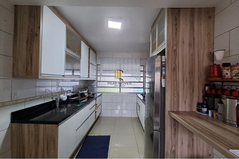 Casa 3 dormitórios no bairro Americana