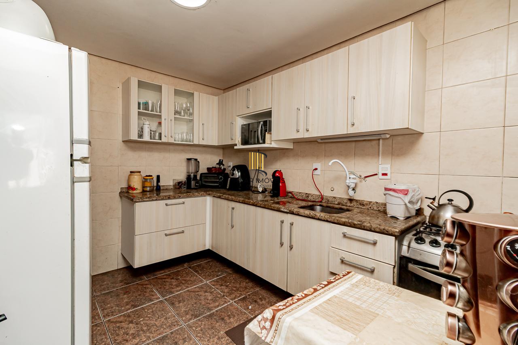 Casa 3 dormitórios no bairro Hípica