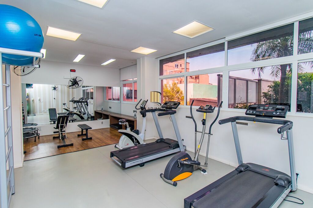 Apartamento 2 dormitórios no bairro Azenha