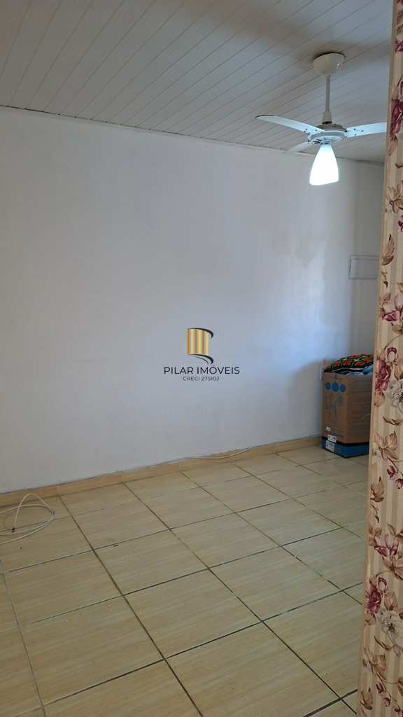 Casa 2 dormitórios no bairro Costa e Silva