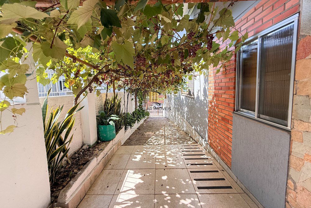 Casa 5 dormitórios no bairro São José