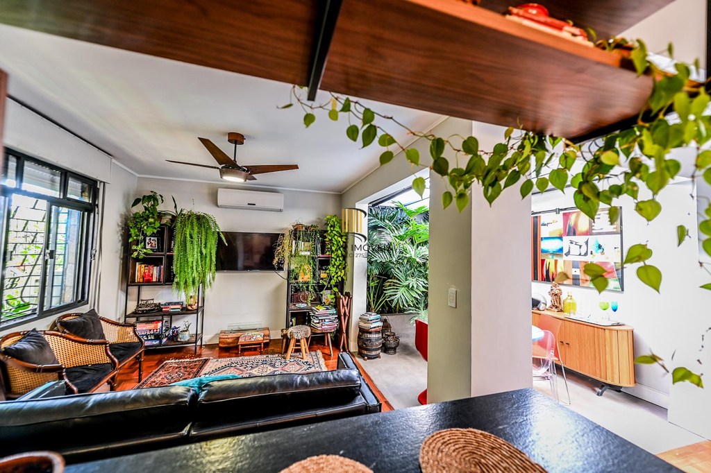 Casa 3 dormitórios no bairro Nonoai