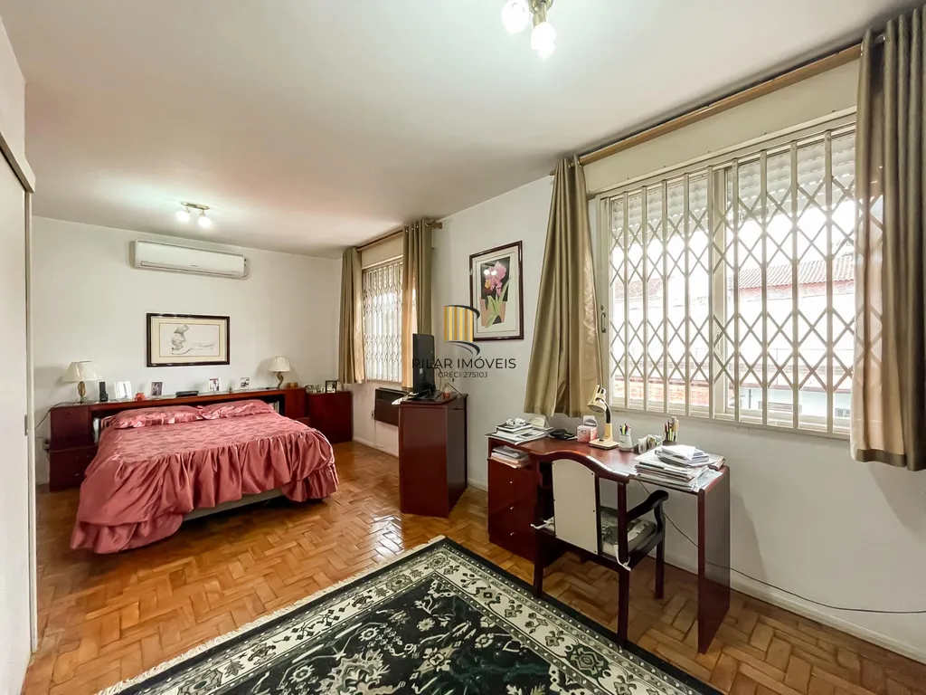 Casa 3 dormitórios no bairro Nonoai