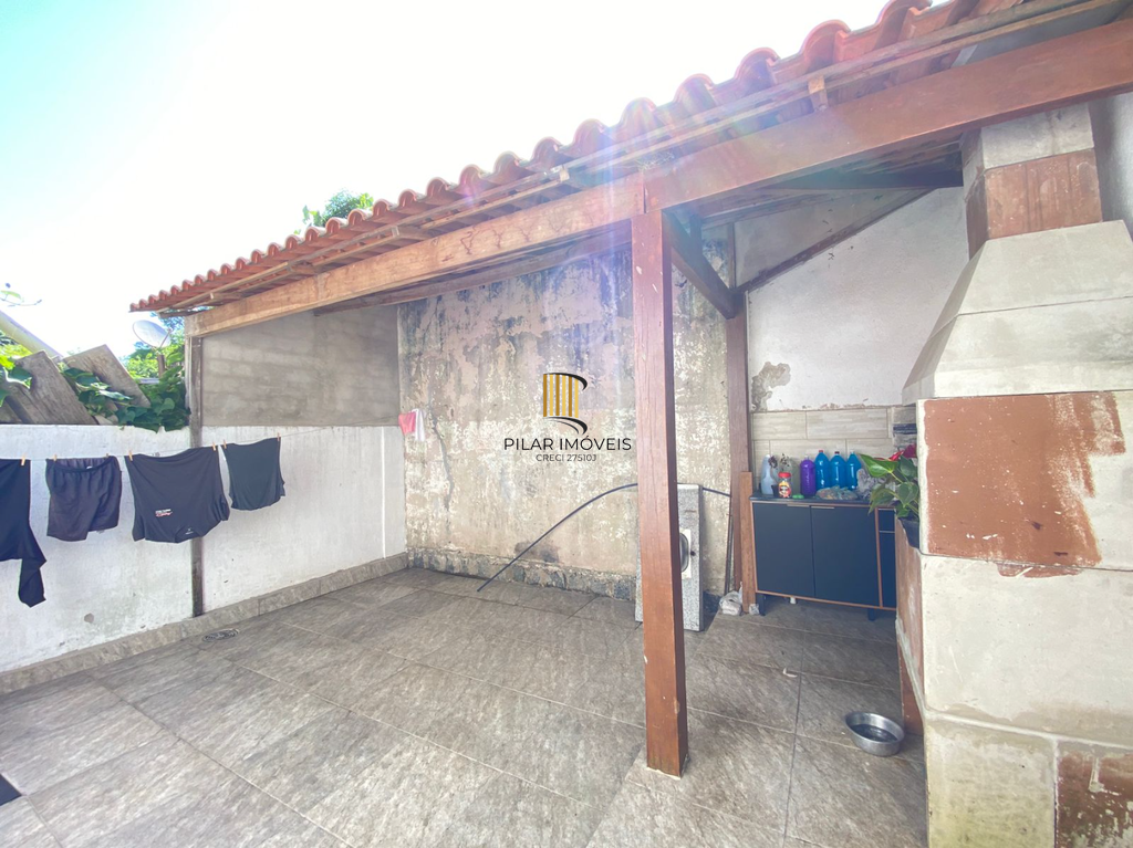 Casa 3 dormitórios no bairro Hípica