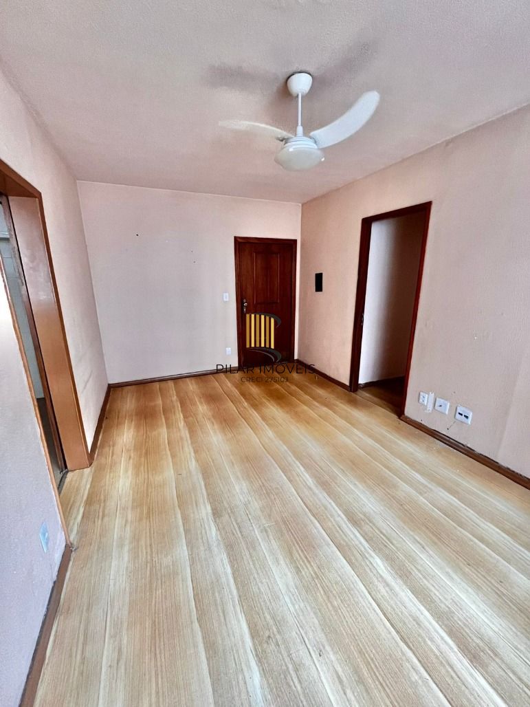Apartamento 2 dormitórios no bairro Vila Ipiranga