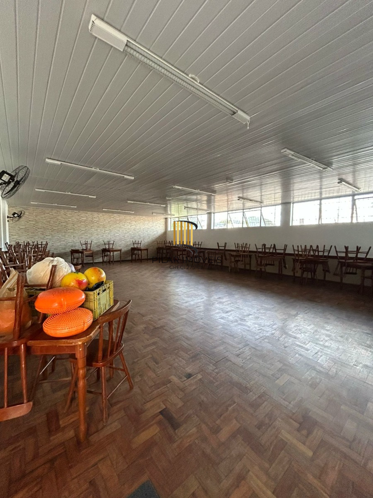 Apartamento 2 dormitórios no bairro Cavalhada