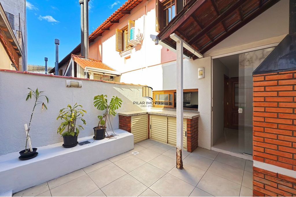 Casa de Condomínio 3 dormitórios no bairro Espírito Santo