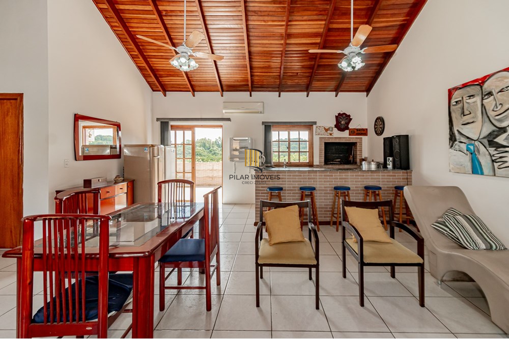 Casa 4 dormitórios no bairro Jardim Itu Sabará