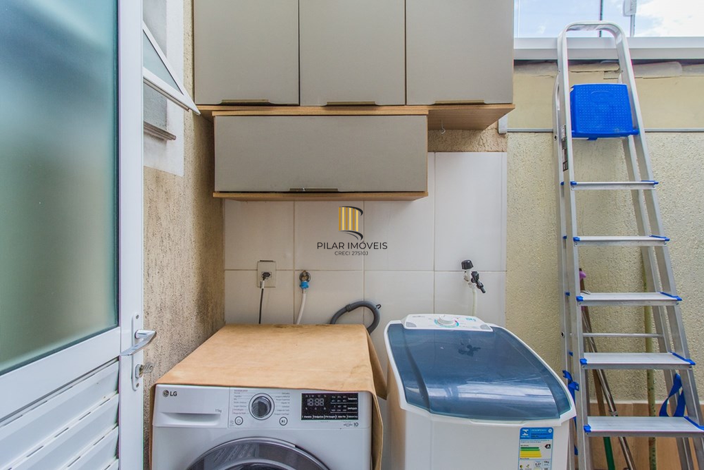 Casa de Condomínio 2 dormitórios no bairro Niterói