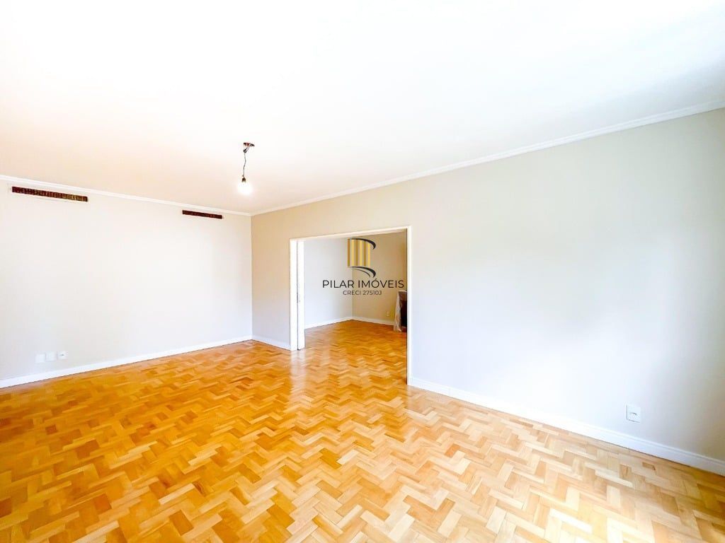 Apartamento 4 dormitórios no bairro Moinhos de Vento