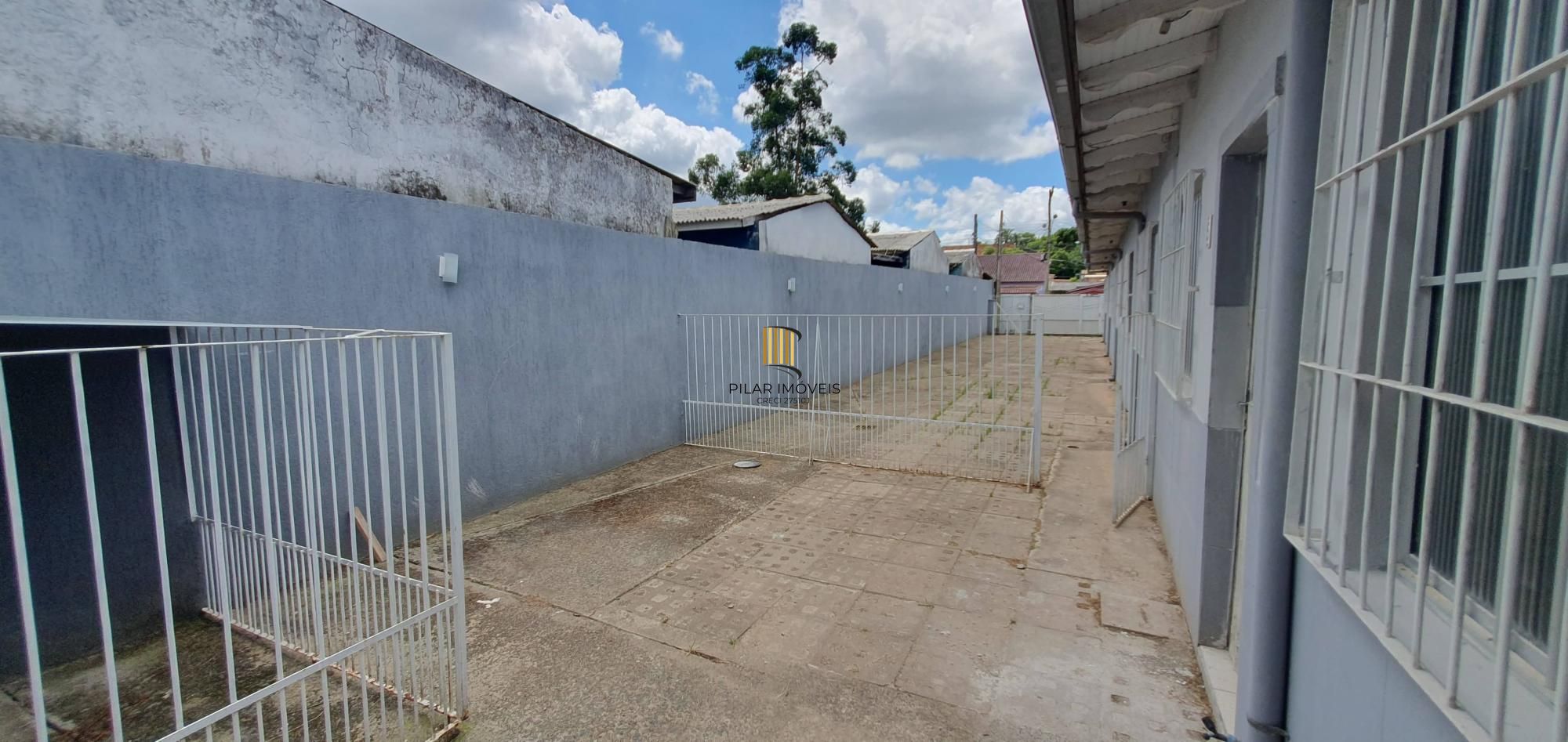 Casa com 02 dorm, vaga por convenção, 40 m², condomínio fechado, Alvorada