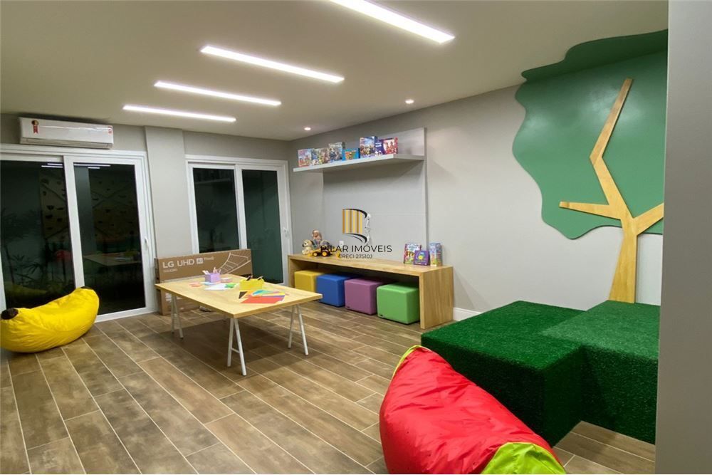 Apartamento 2 dormitórios no bairro Menino Deus
