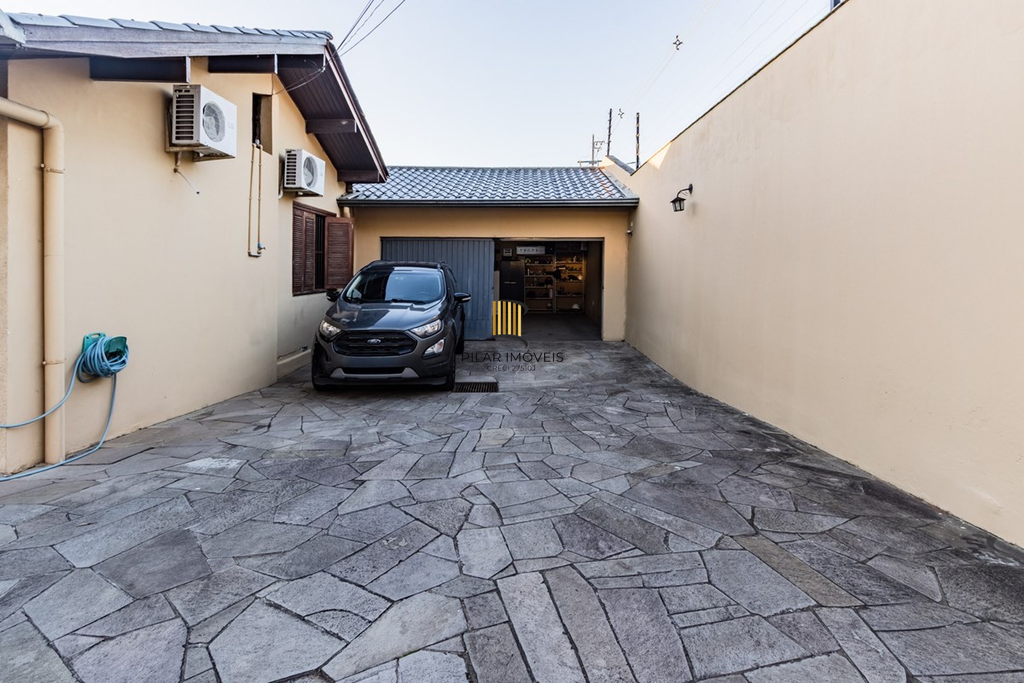 Casa de Condomínio 3 dormitórios no bairro Santa Tereza