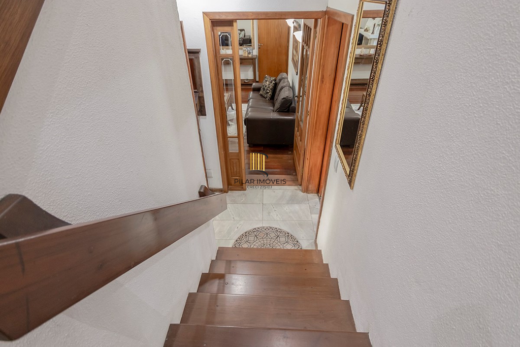 Casa 4 dormitórios no bairro Passo da Areia