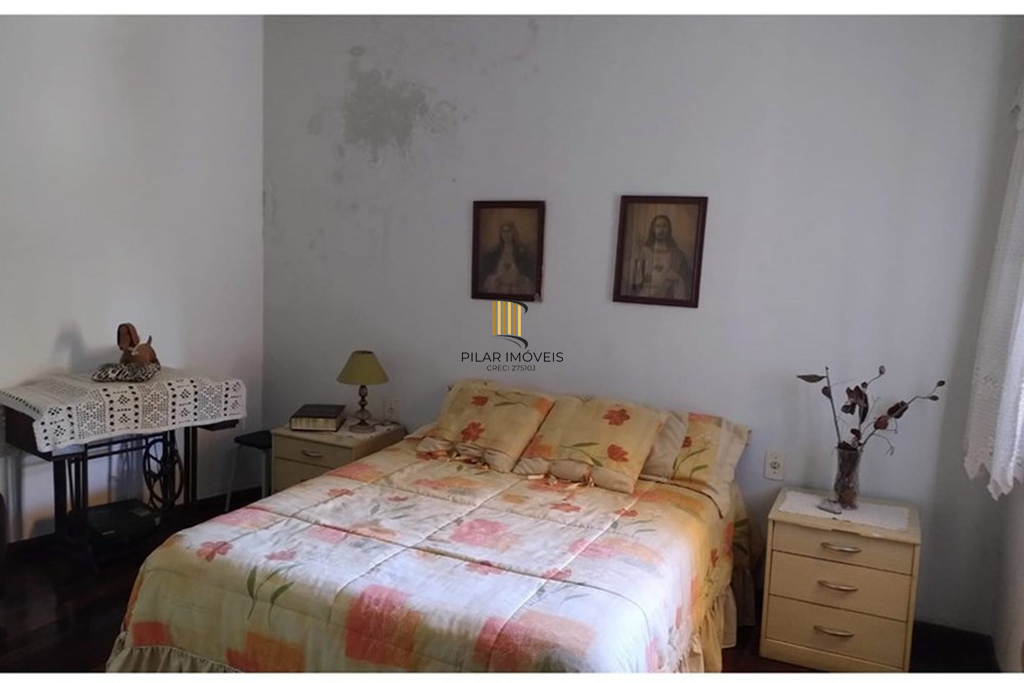 Casa 4 dormitórios no bairro Cristal