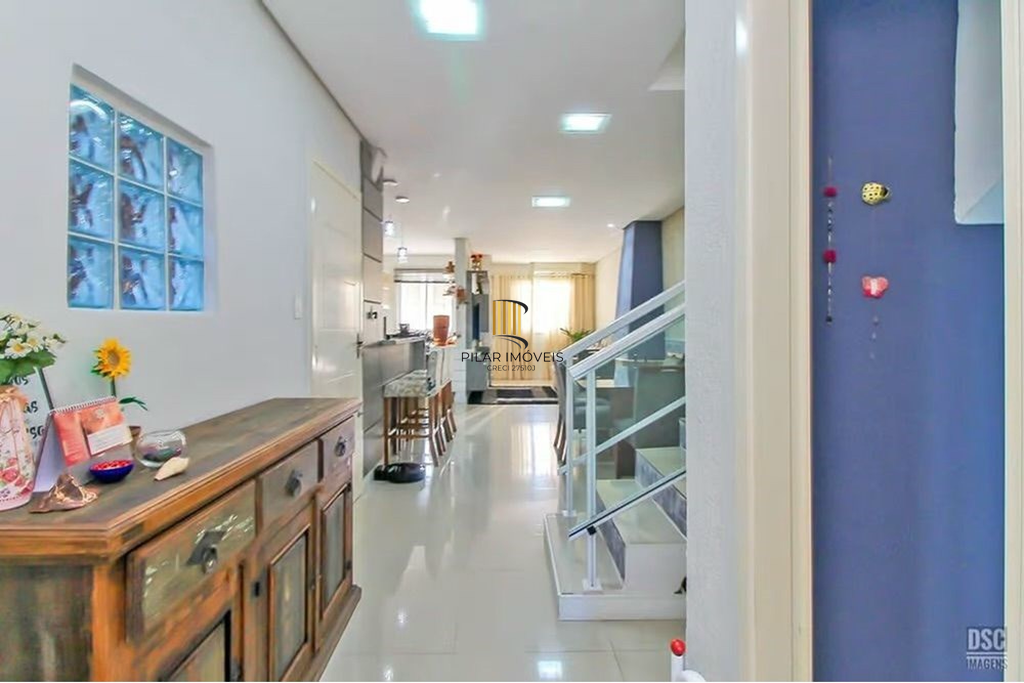 Casa 3 dormitórios no bairro Hípica