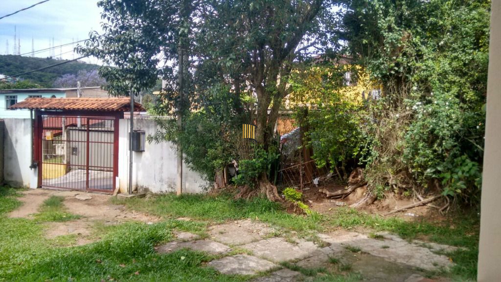 Casa 3 dormitórios no bairro Teresópolis