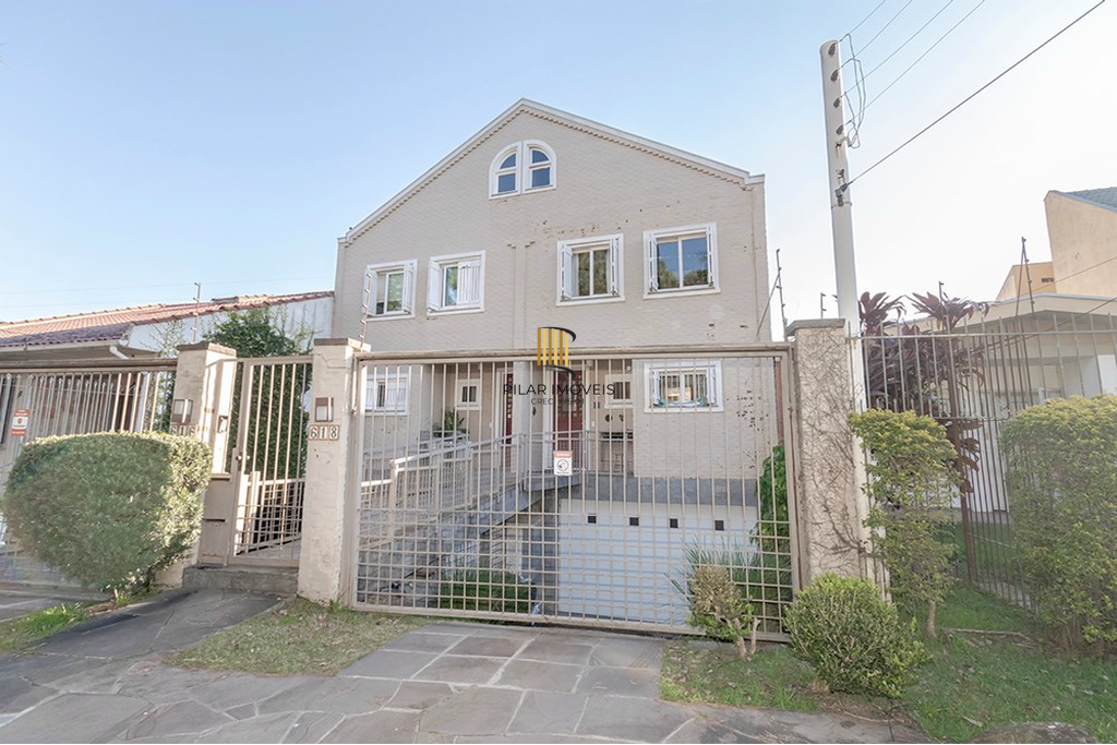 Casa 3 dormitórios no bairro Chácara das Pedras