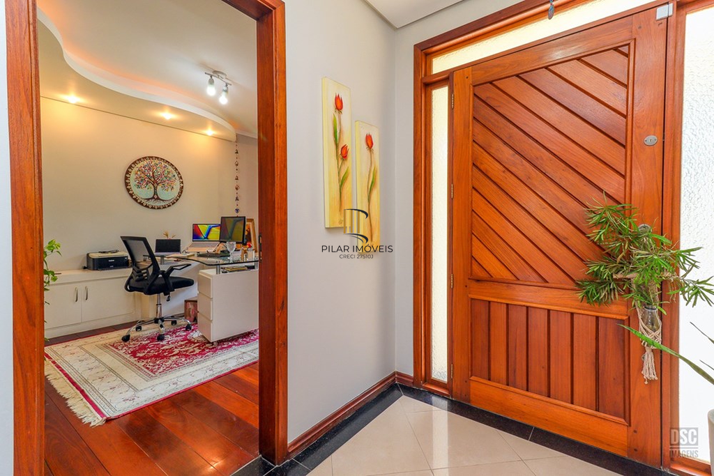 Casa 4 dormitórios no bairro Ipanema