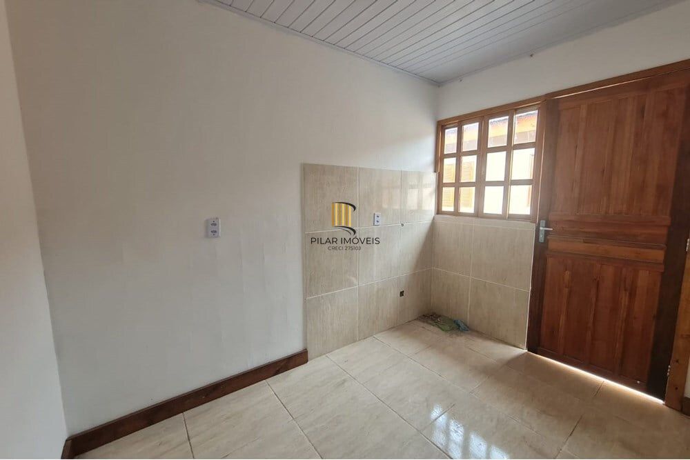 Casa 1 dormitório no bairro Maria Regina