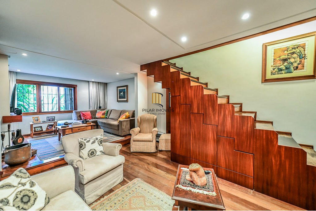 Casa de Condomínio 4 dormitórios no bairro Três Figueiras