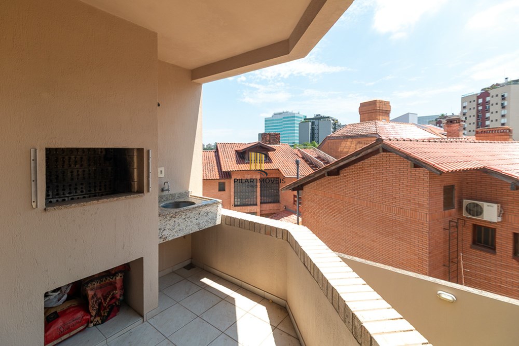 Casa 4 dormitórios no bairro Chácara das Pedras