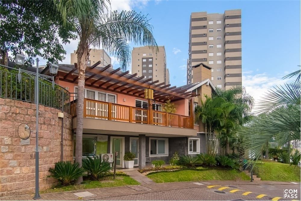 Casa de Condomínio 3 dormitórios no bairro Jardim Carvalho