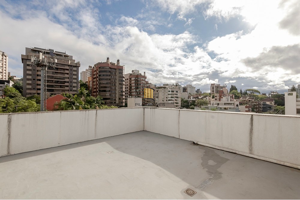 Cobertura 3 dormitórios no bairro Mont Serrat