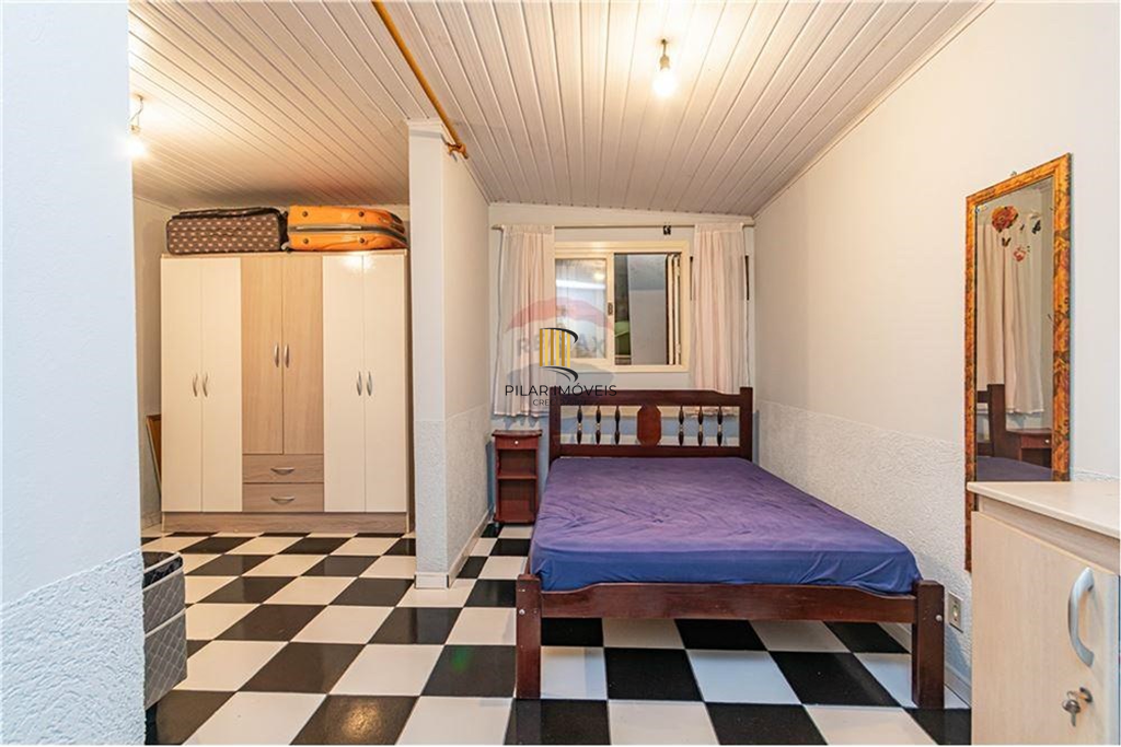 Casa 3 dormitórios no bairro Nonoai