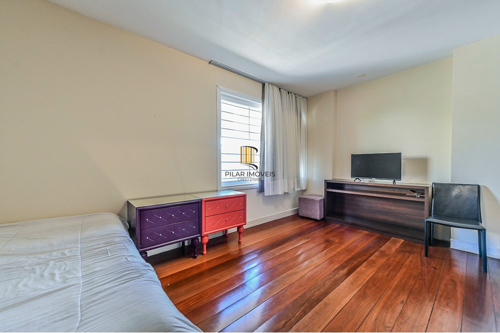 Casa 4 dormitórios no bairro Morro Santana