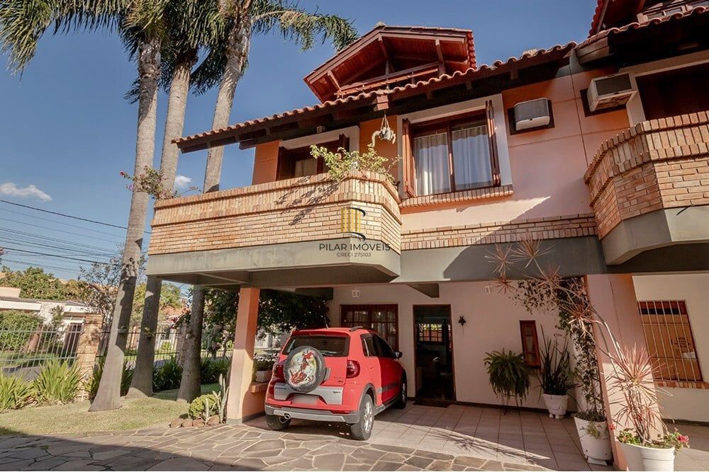 Casa de Condomínio 3 dormitórios no bairro Tristeza
